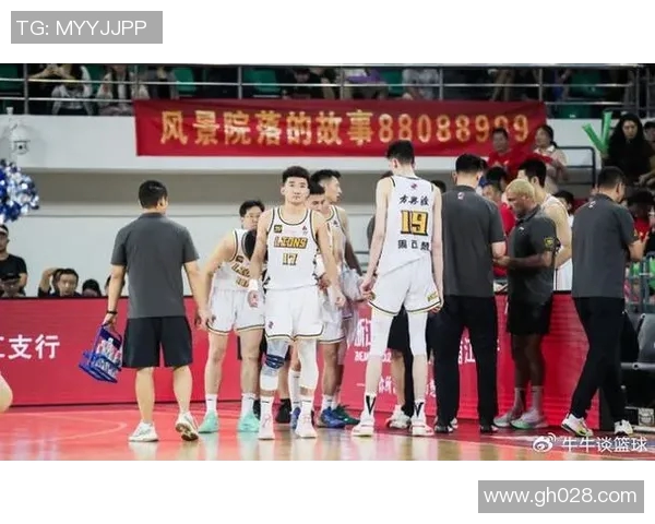 广厦十年磨剑破伤病困局培养本土核心助力球队崛起